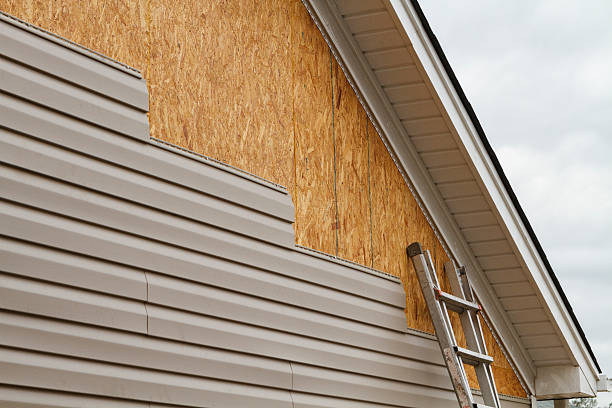 Professional Fiber Cement Siding technician working in Patchogue, NY